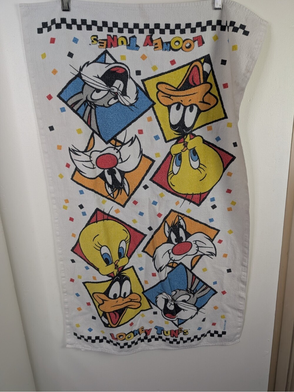Vintage Looney Tunes Kids Bath Towel Bathworks 23x37"
